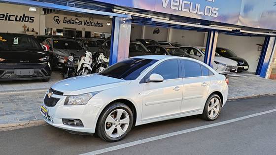 CHEVROLET CRUZE 1.8 LT 16V FLEX 4P MANUAL